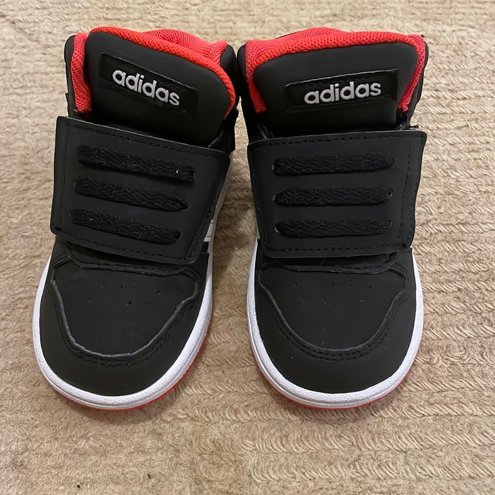 NWOT Addidas Sneakers - toddler
